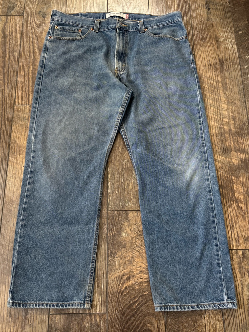 Levi's Jeans Mens 38x29 Blue 505 Regular Fit Straight Leg Medium Wash Denim